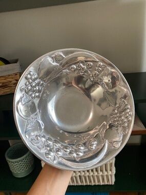 Wilton Armetale Polished Pewter Serving Bowl